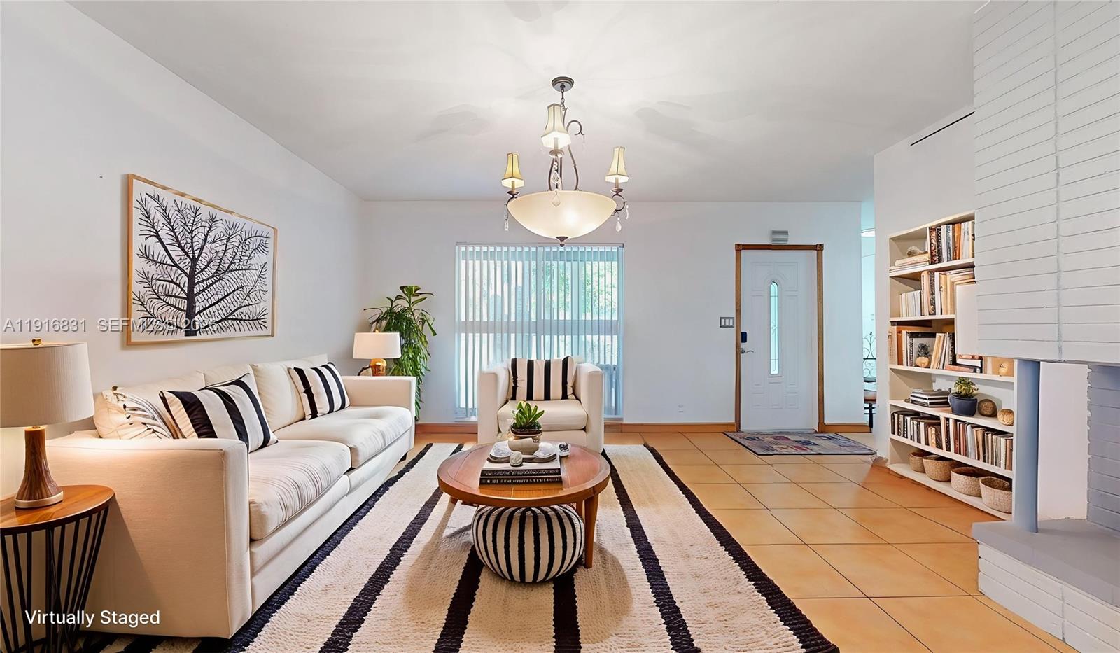 KENDAL RANCHES - Residential