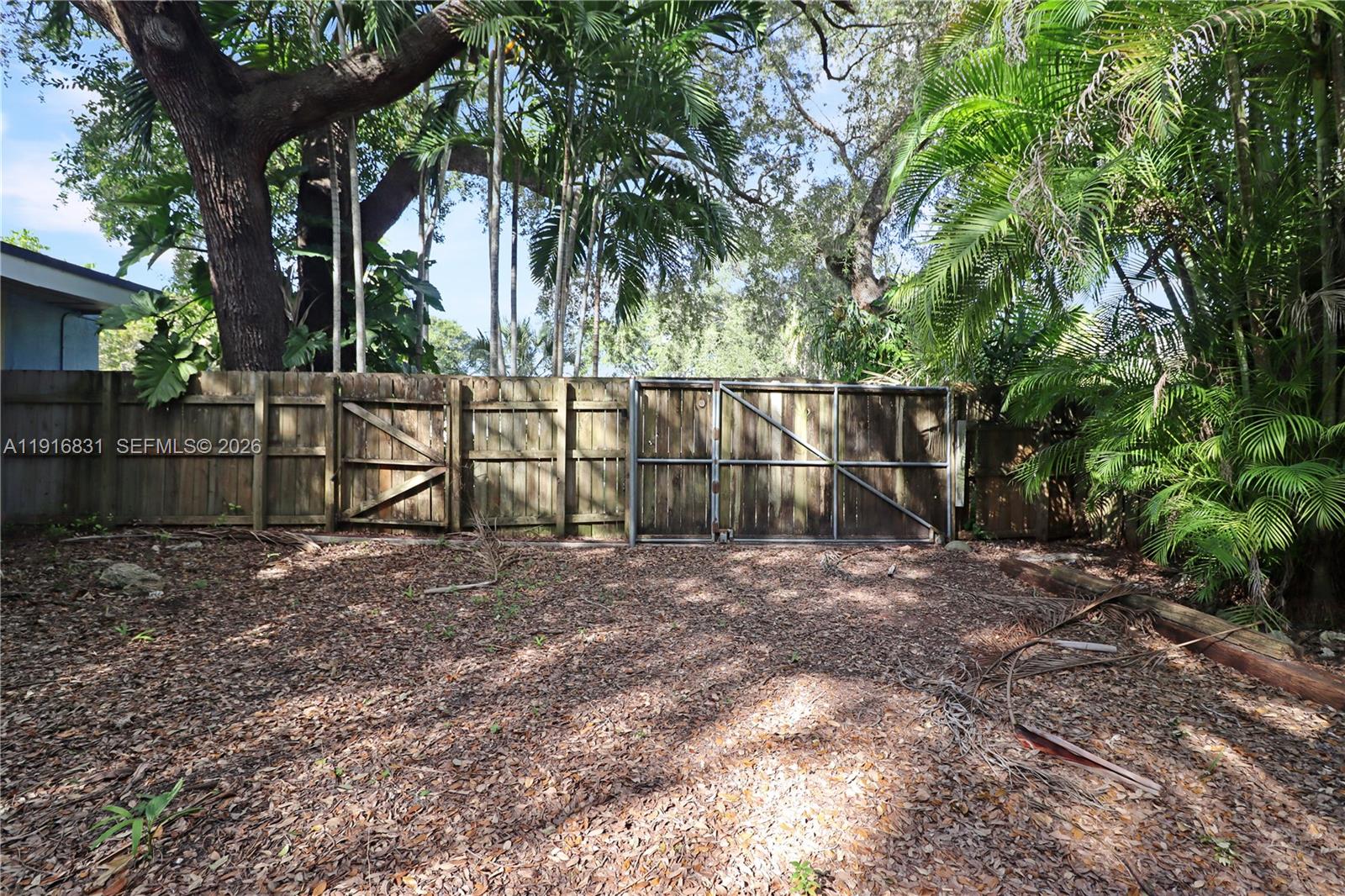 KENDAL RANCHES - Residential