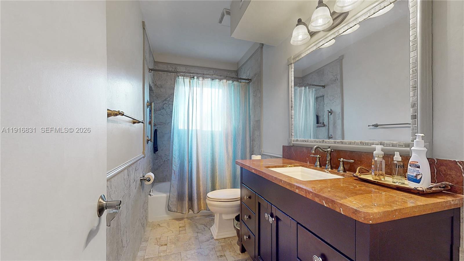 KENDAL RANCHES - Residential