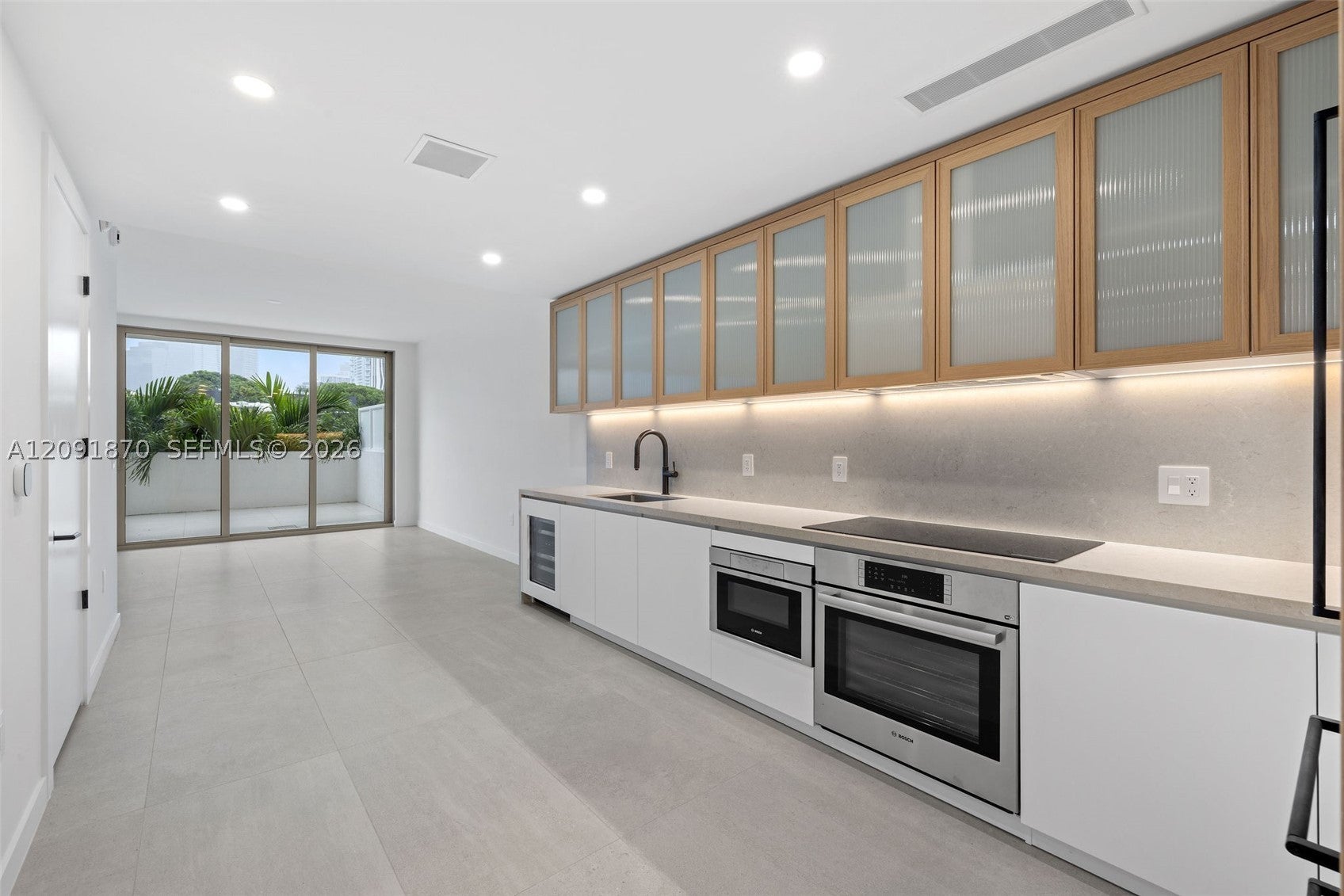 2200 Brickell Ave 206