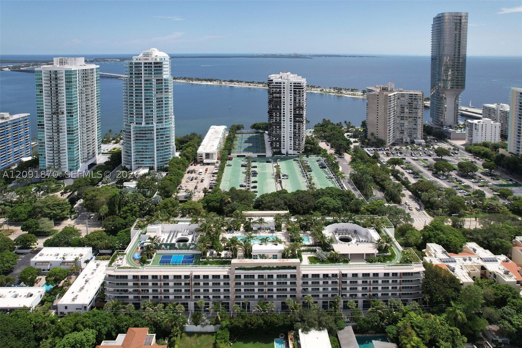 2200 Brickell Ave 206
