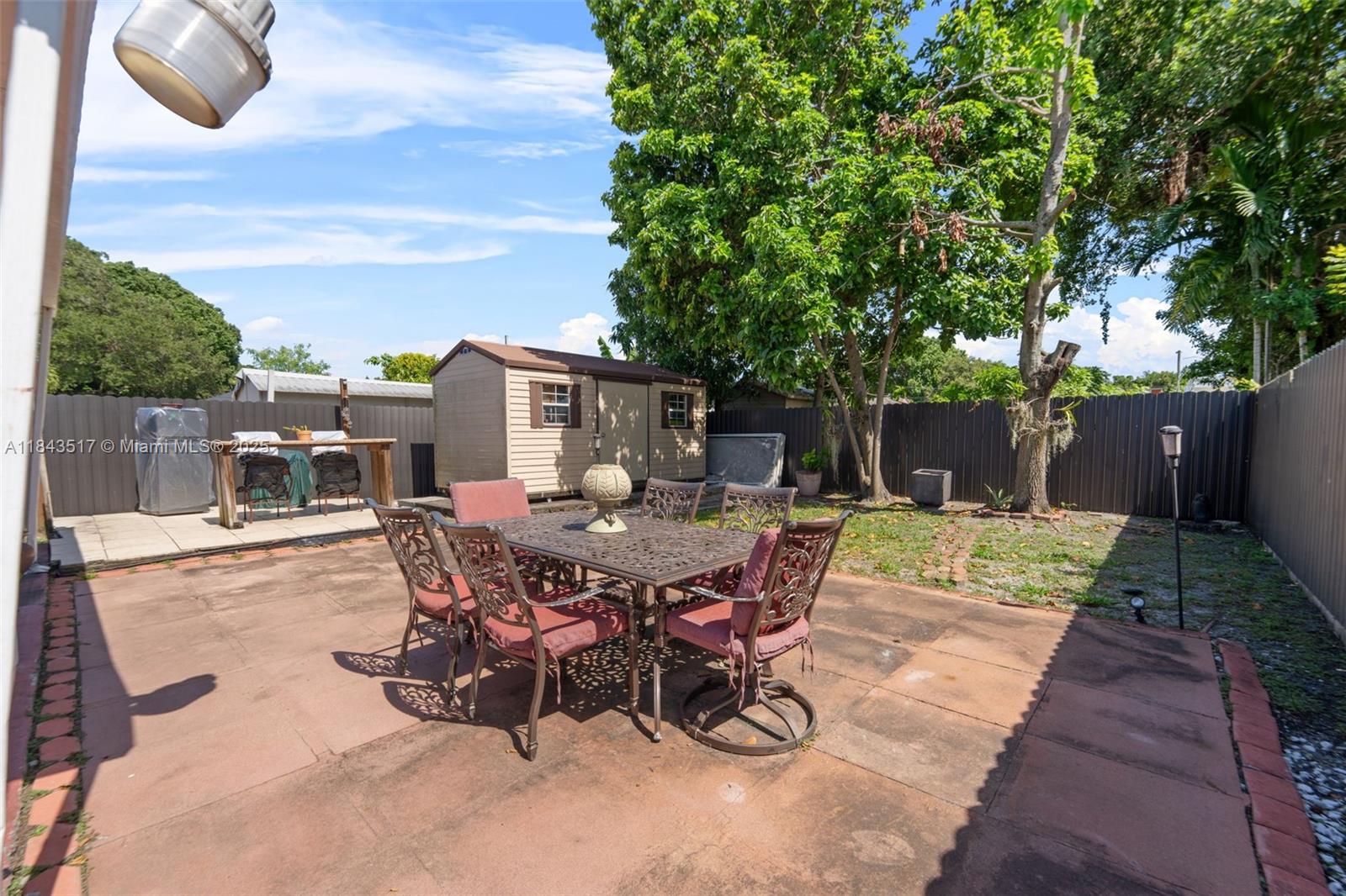 HIALEAH HEIGHTS - Residential