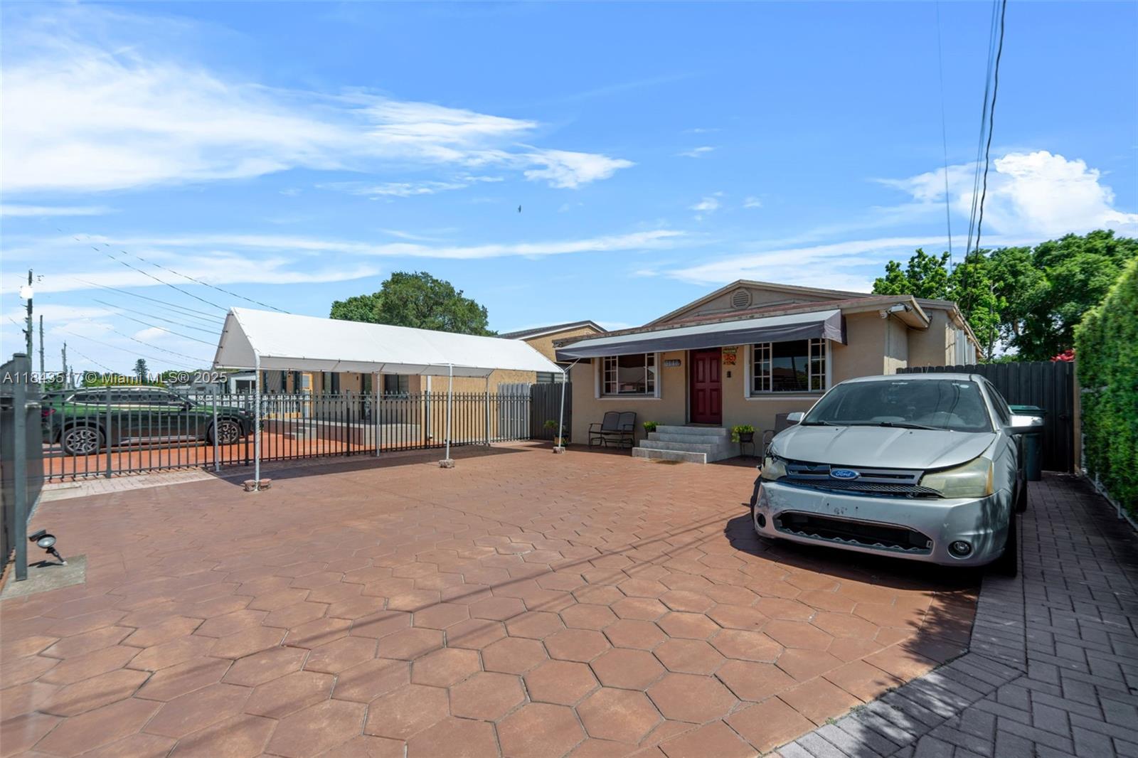 HIALEAH HEIGHTS - Residential