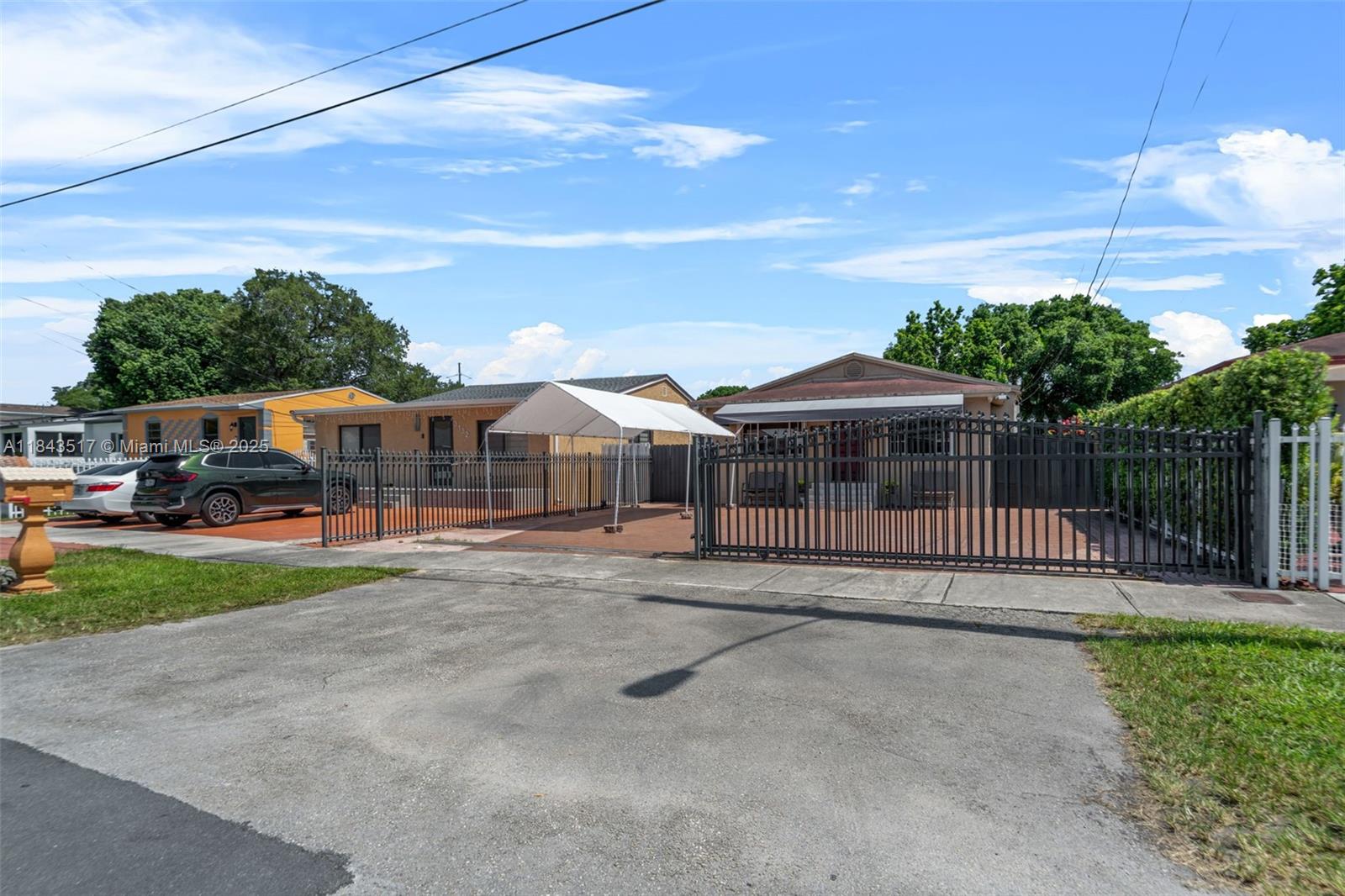 HIALEAH HEIGHTS - Residential