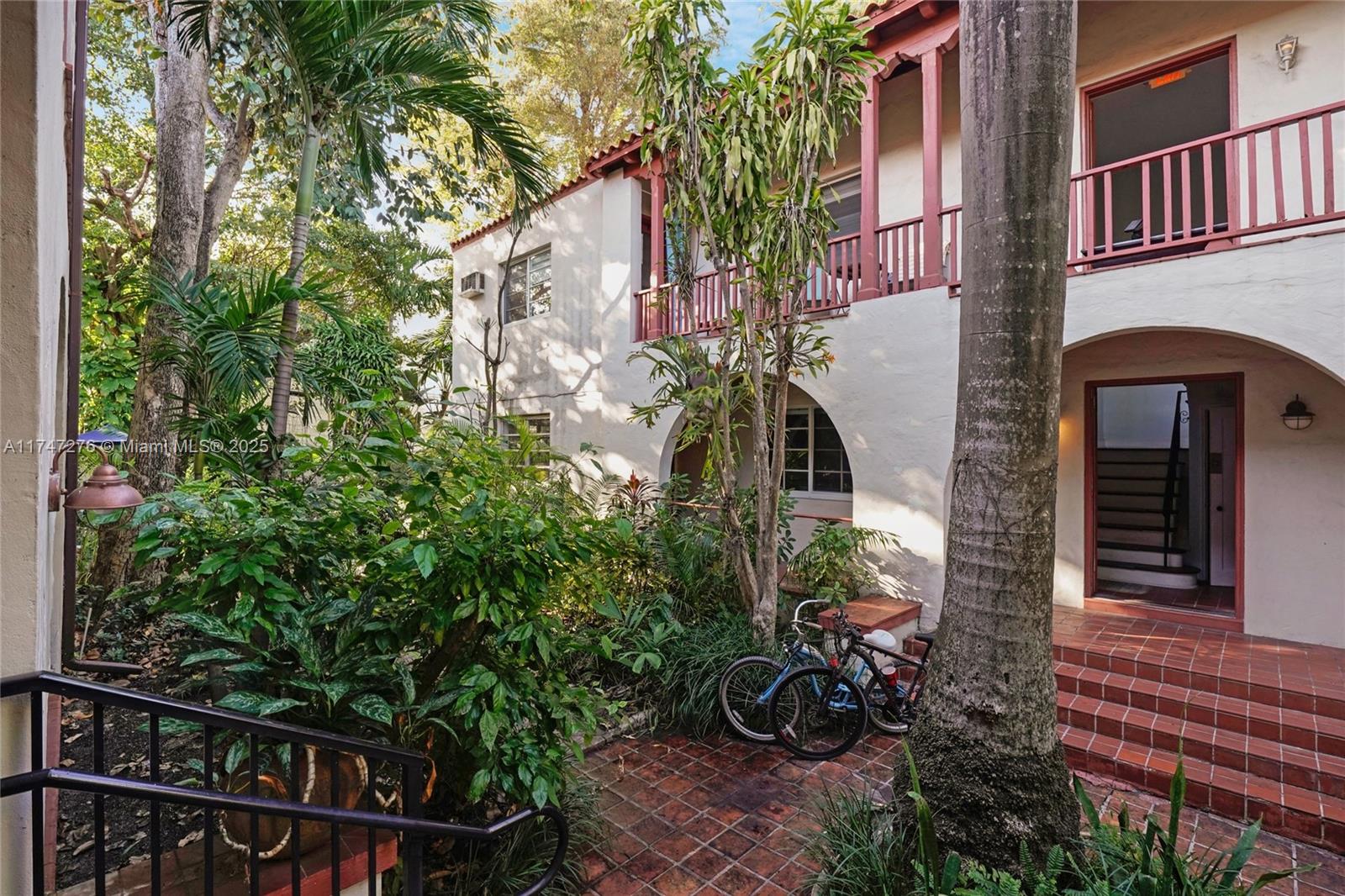 Property for Sale at 1560 Jefferson Ave 4, Miami Beach, Miami-Dade County, Florida - Bedrooms: 1 
Bathrooms: 1  - $220,000