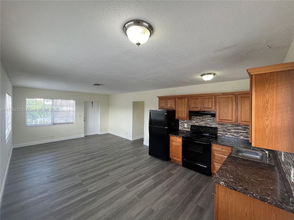 Photo of 5420 NE 22nd Ter #26, Fort Lauderdale, FL 33308 (MLS # A11735572)