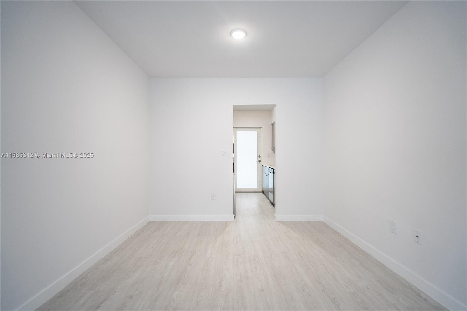 BAY HARBOR ISLAND - Residential Lease