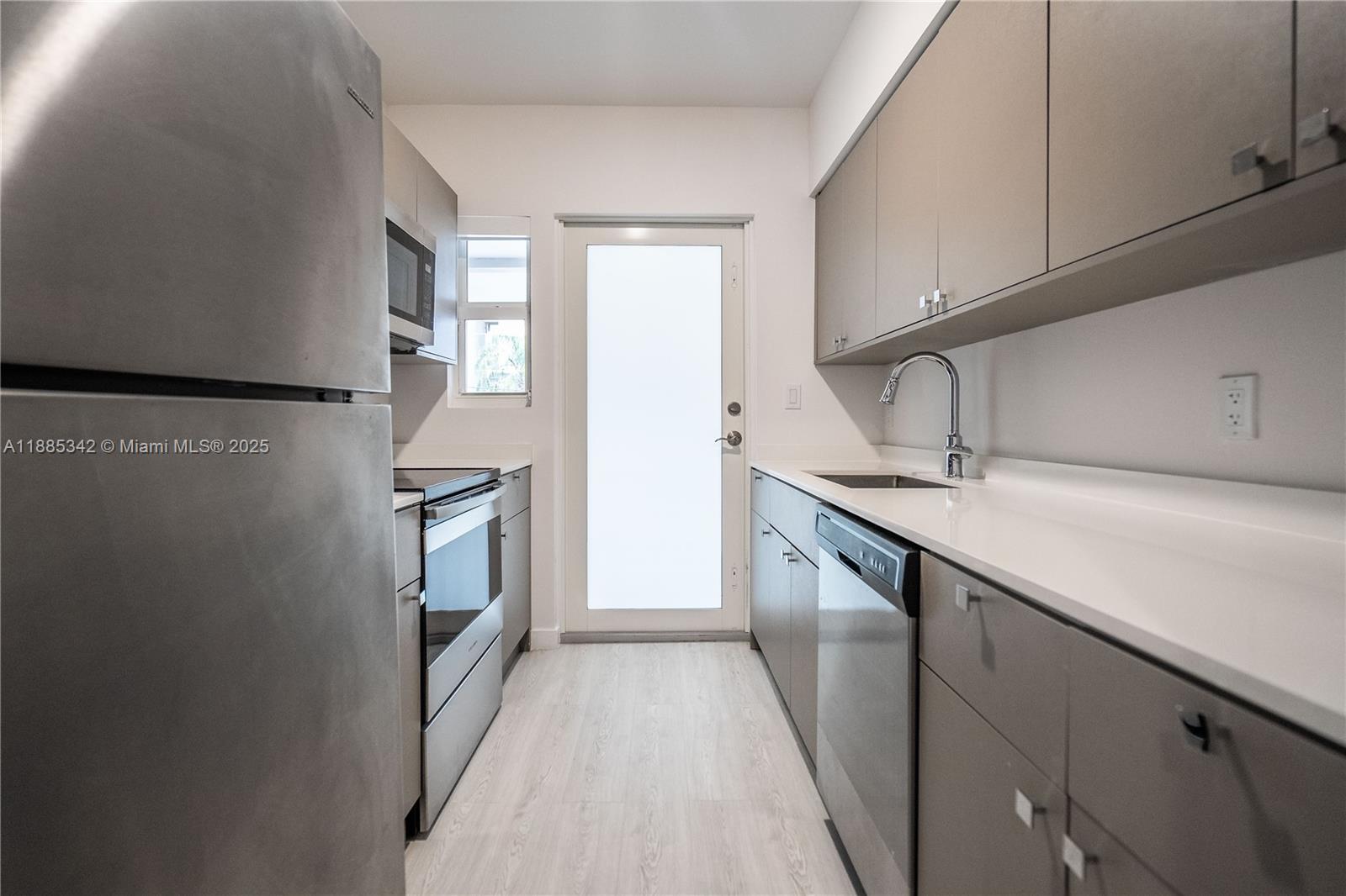 BAY HARBOR ISLAND - Residential Lease