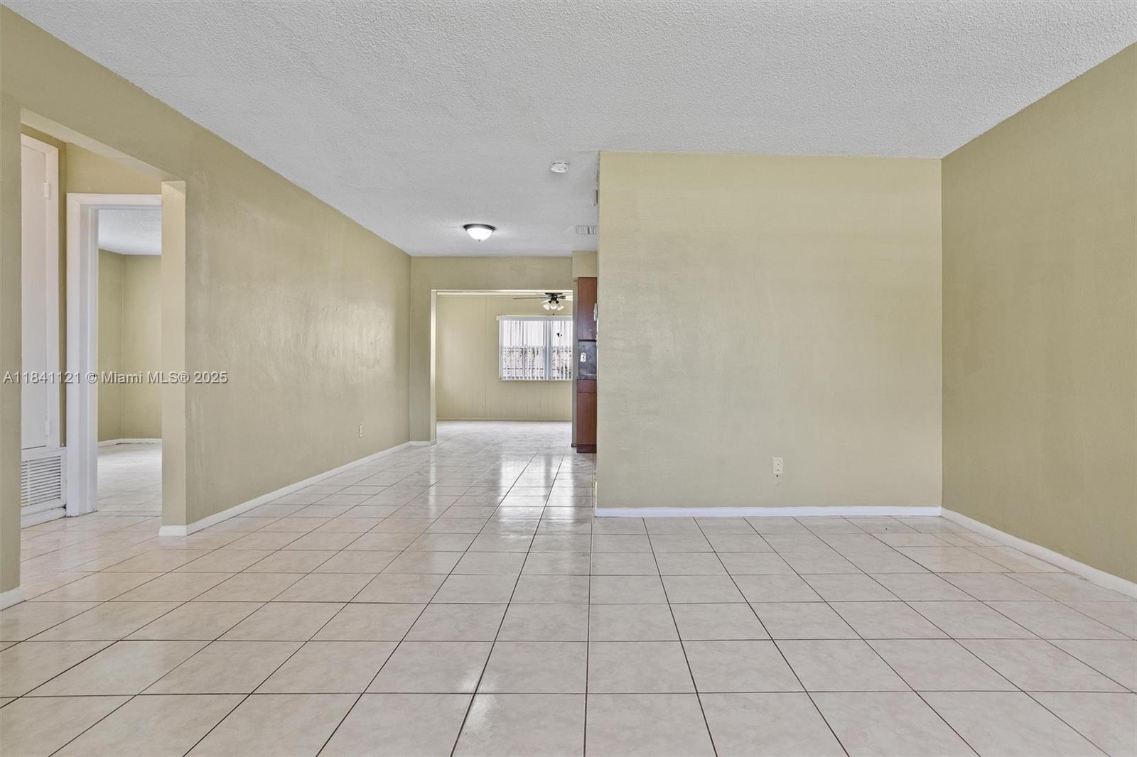 SUNSHINE VILLAS - Residential Income