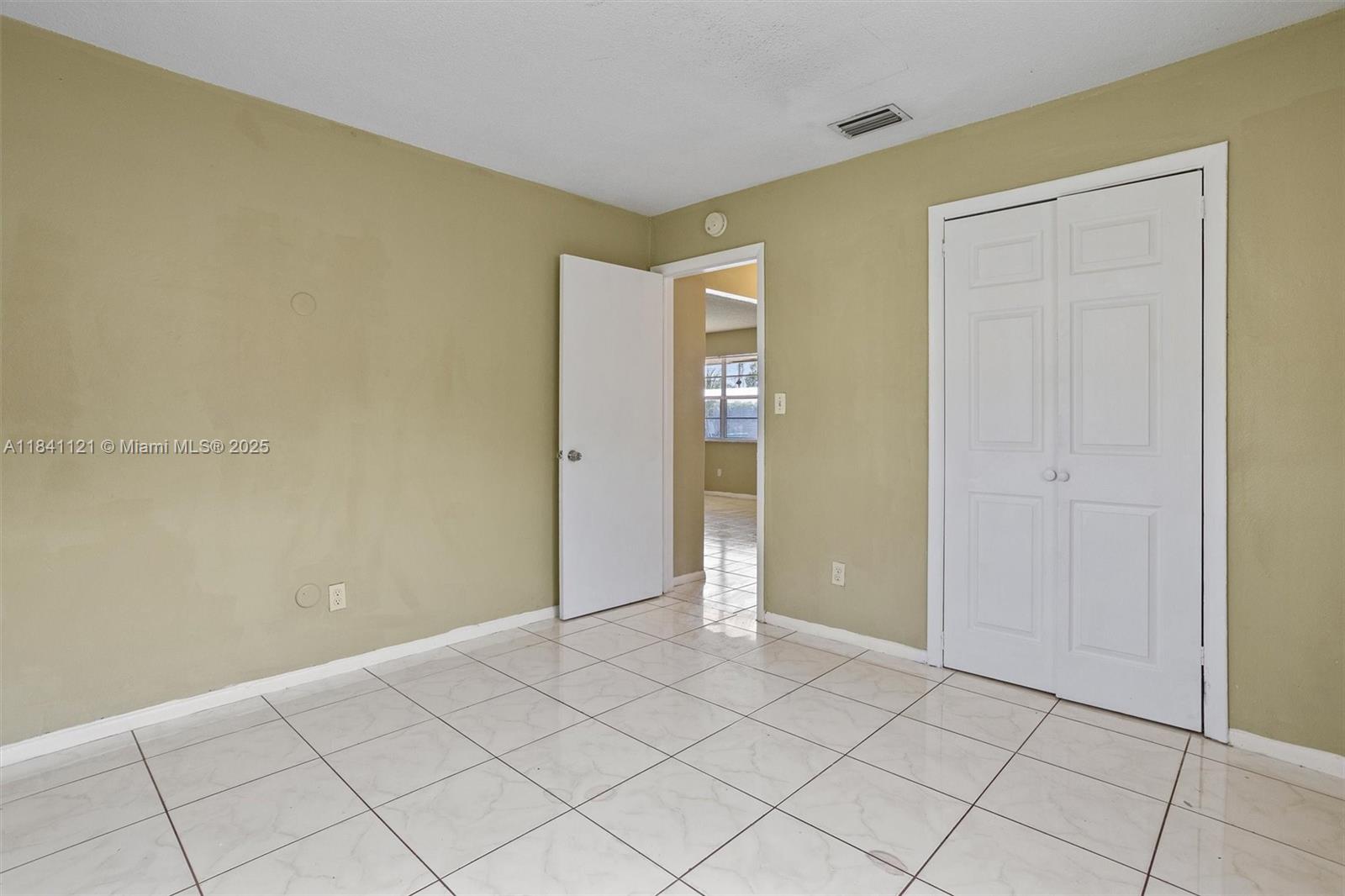 SUNSHINE VILLAS - Residential Income