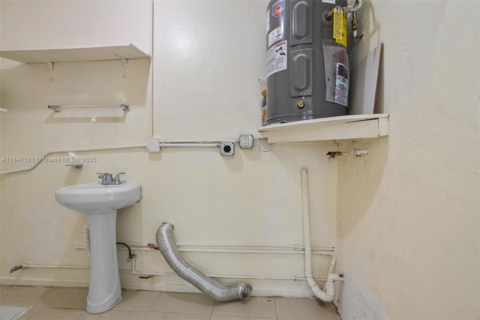 SUNSHINE VILLAS - Residential Income