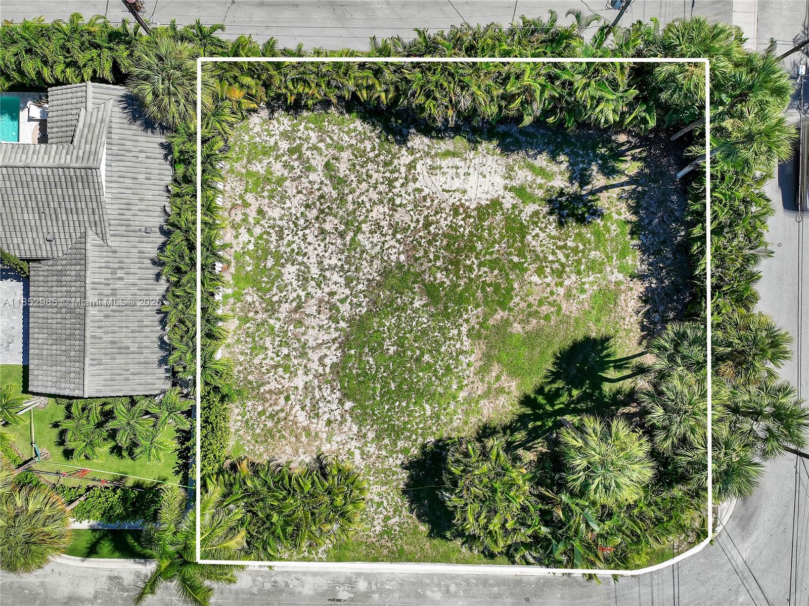 Calling Developers & Builders! "Ready to Build" Unique opportunity for new construction (with a single-family home plan available) in Lake Worth Beach. This large .19-acre corner (8,440 square feet) Lot is located on the cud-de-sac in the Lakeside Palms Intracoastal neighborhood. Stroll to & enjoy paddle boarding, kayaking at various waterfront parks. Minutes to Lake Avenue/ S. Dixie Highway featuring various eateries, shops/boutiques, galleries & festivals throughout the year & Downtown West Palm Beach, Palm Beach Island & the beautiful turquoise Atlantic beach at Lake Worth Beach Park. Palm Beach International Airport is a short drive for convenient travel. Most of the pre-construction process of permits & the architectural plans are complete and can be modified.