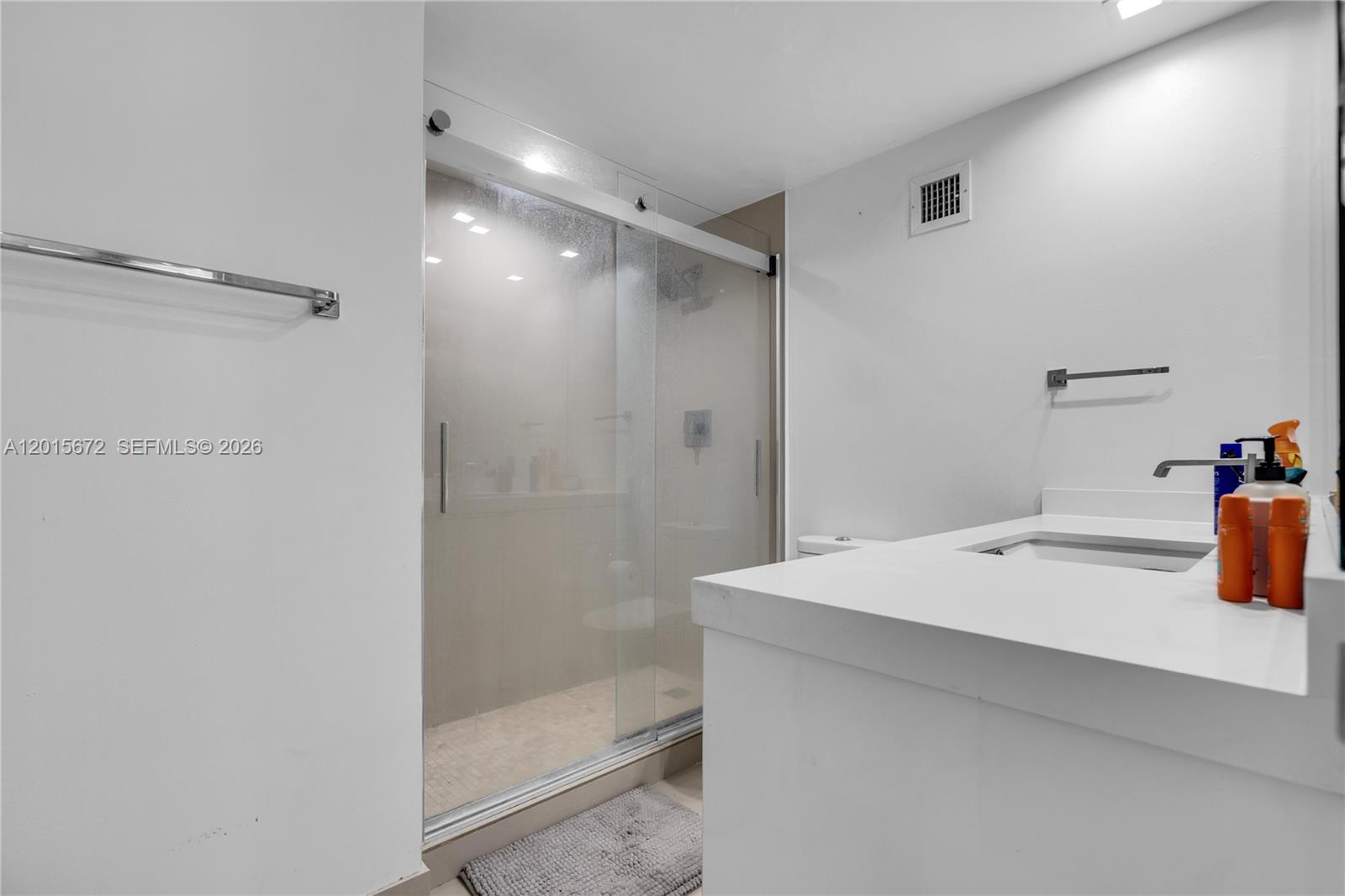 MIRADOR 1200 CONDO - Residential
