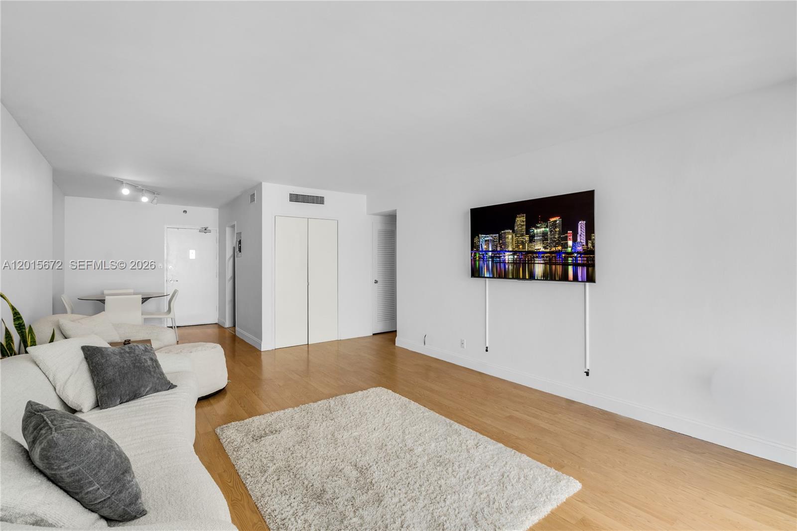 1200 West Ave 420