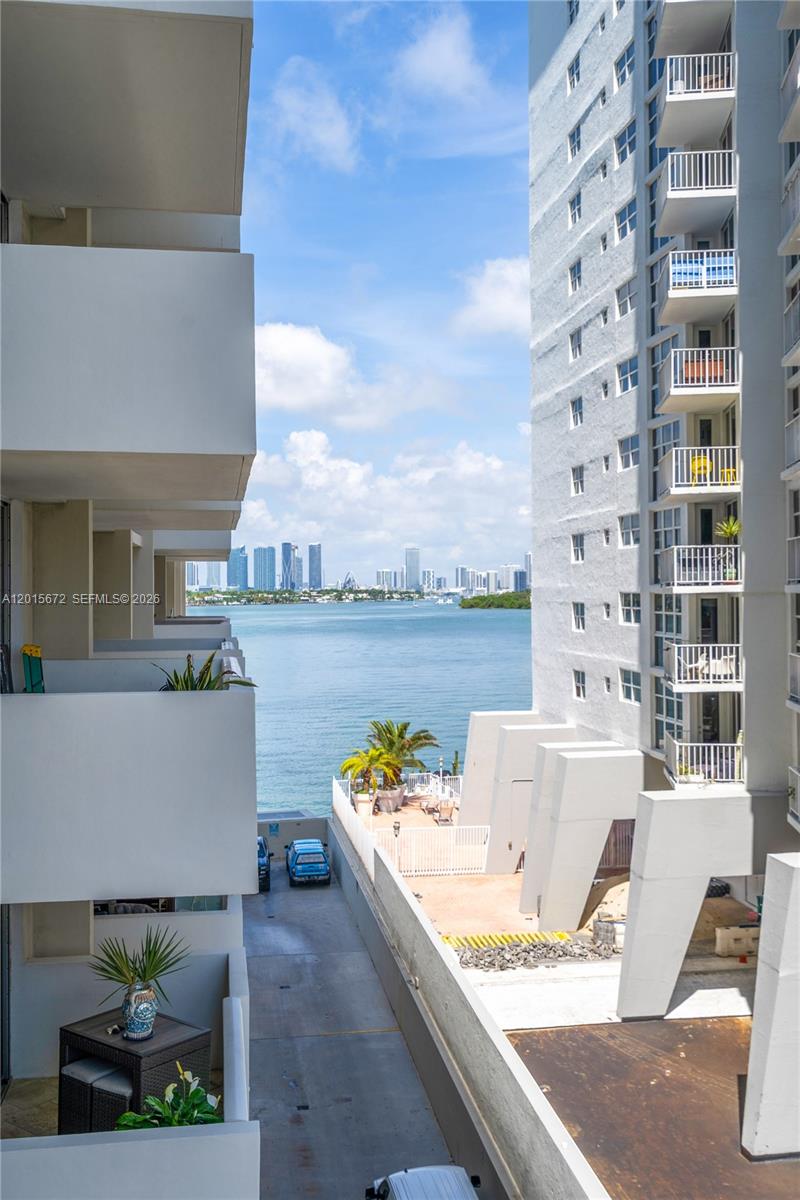 MIRADOR 1200 CONDO - Residential