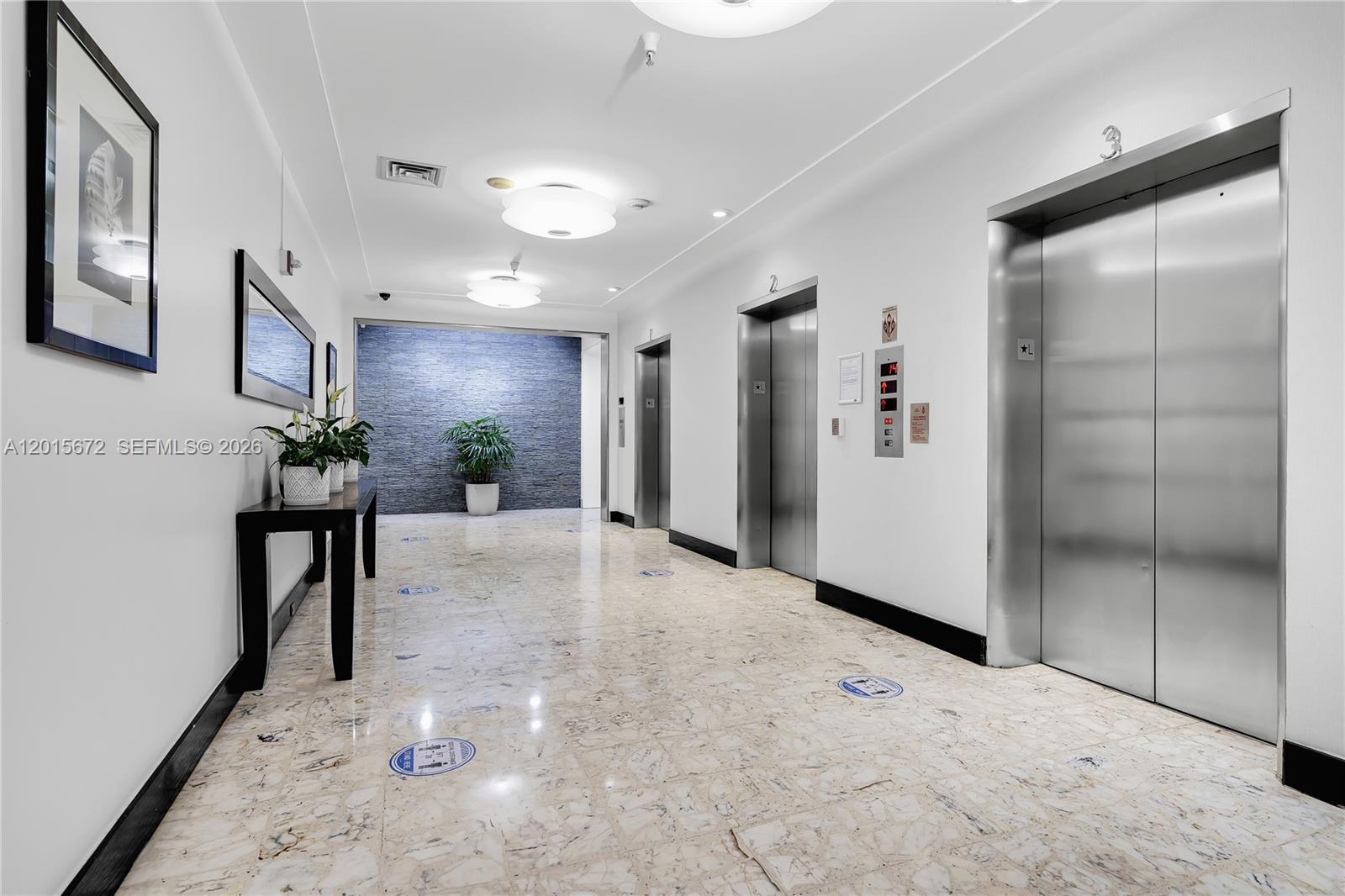 MIRADOR 1200 CONDO - Residential