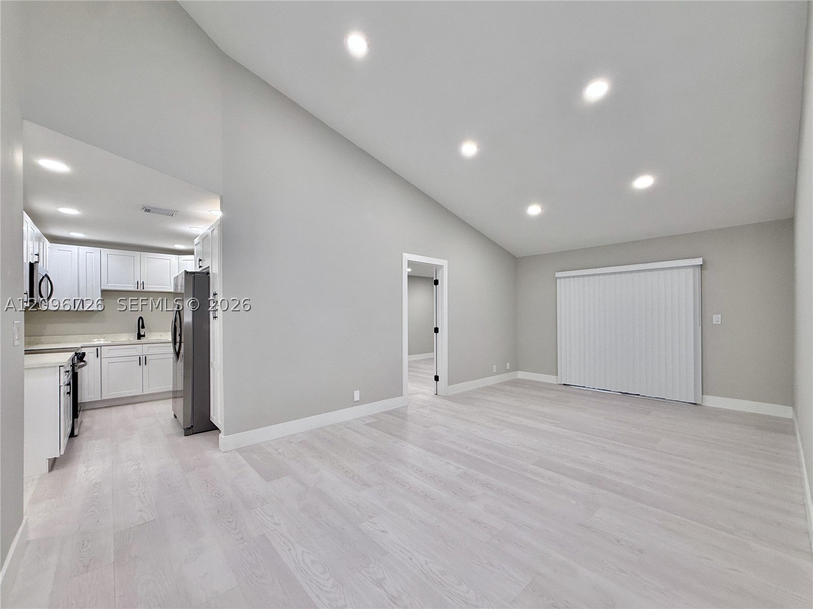 11189 NW 37th St