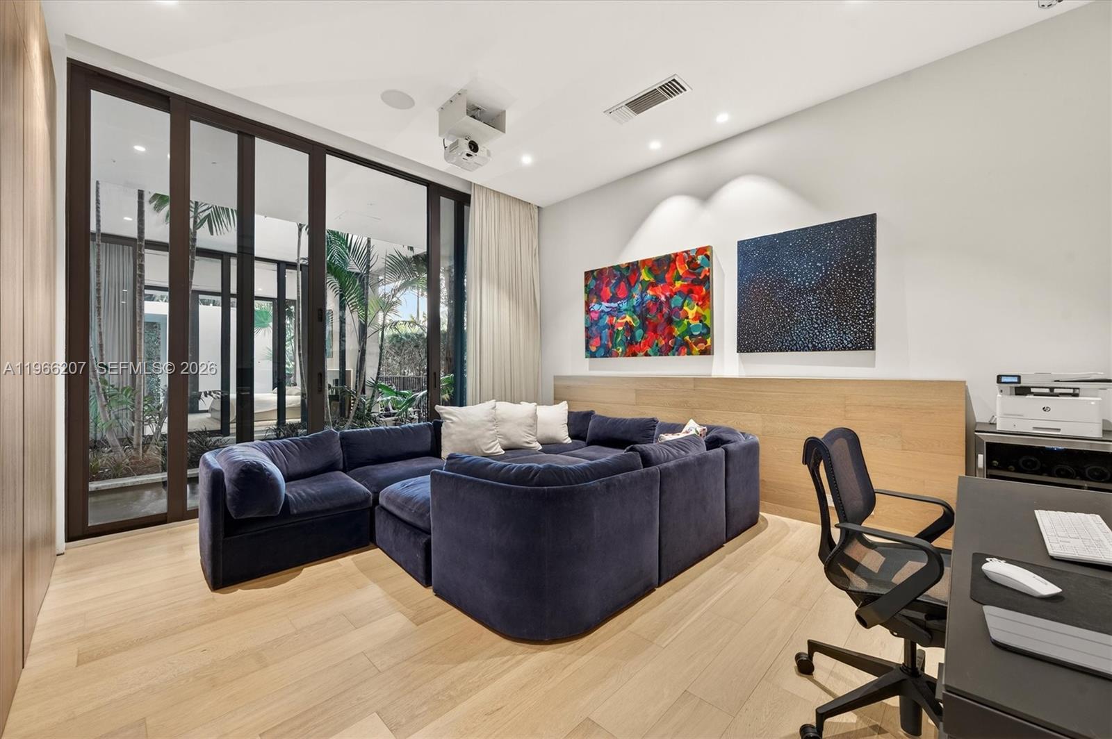 SUNSET ISLANDS-ISLAND NO - Residential