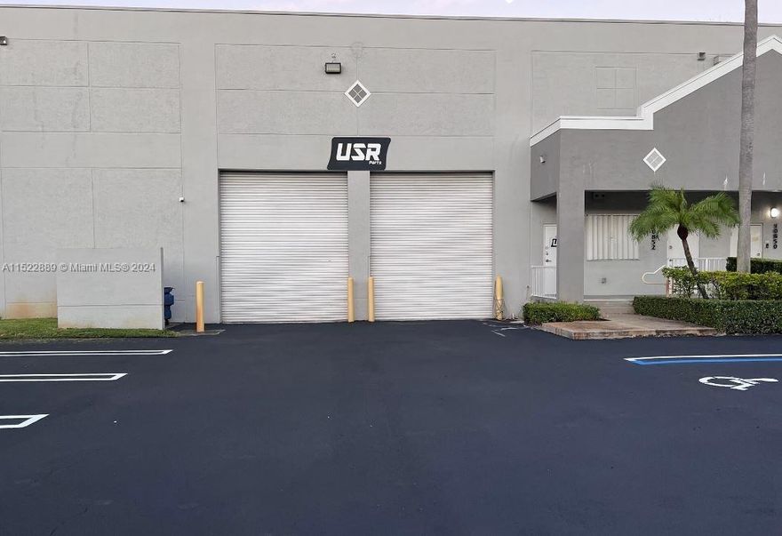 ~ 6,700 SF TOTAL
~ 5,113 SF WAREHOUSE
~ 886 SF OFFICE ON FIRST FLOOR
~ 700 SF OFFICE WITH PRIVATE ENTRY ON
SECOND FLOOR
ALL OFFICES ARE FULLY PERMITTED
2 TRUCK WELLS & 1 RAMP
22' CEILING HEIGHT
9 PARKING SPACES + 1 HANDICAP SPACE (10 TOTAL PARKING SPACES)
ASSOCIATION FEE: $2,412.50 QUARTERLY
CLOSE PROXIMITY TO RONALD REAGAN
TURNPIKE & DOLPHIN EXPRESSWAY