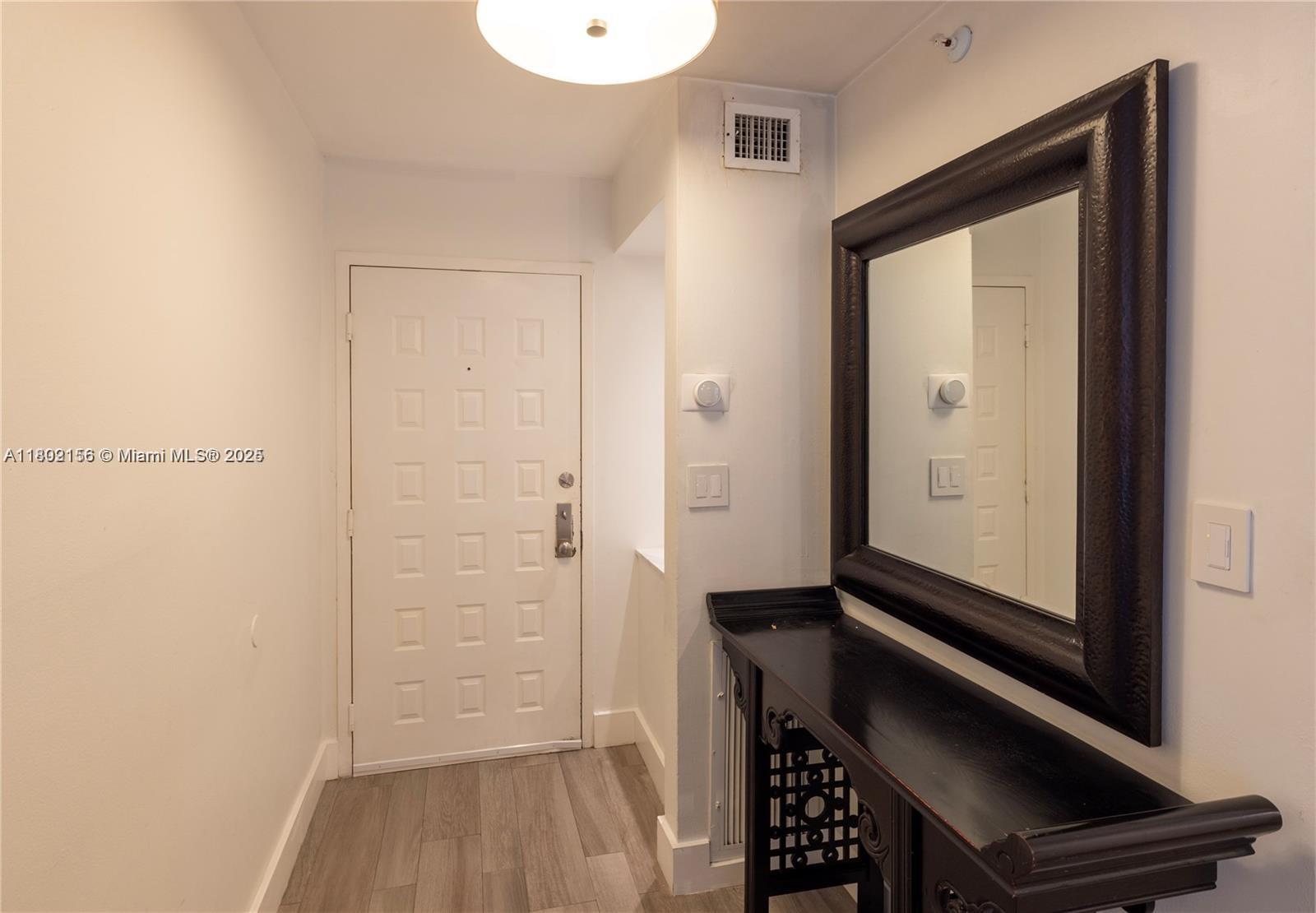 6061 Collins Ave 7D