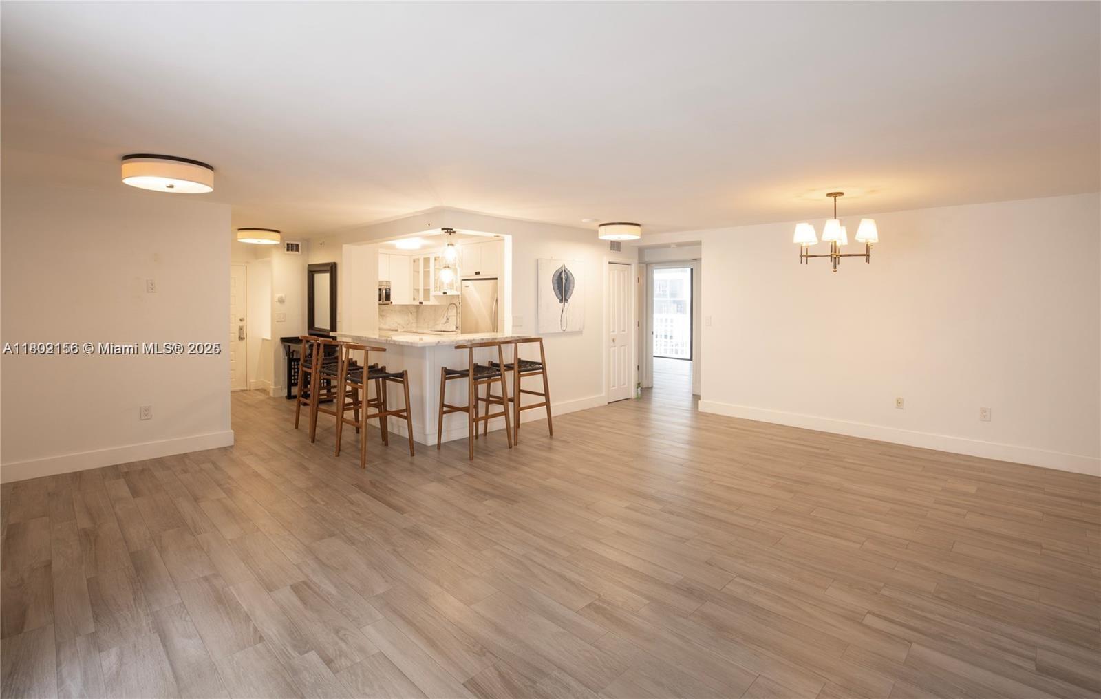 6061 Collins Ave 7D