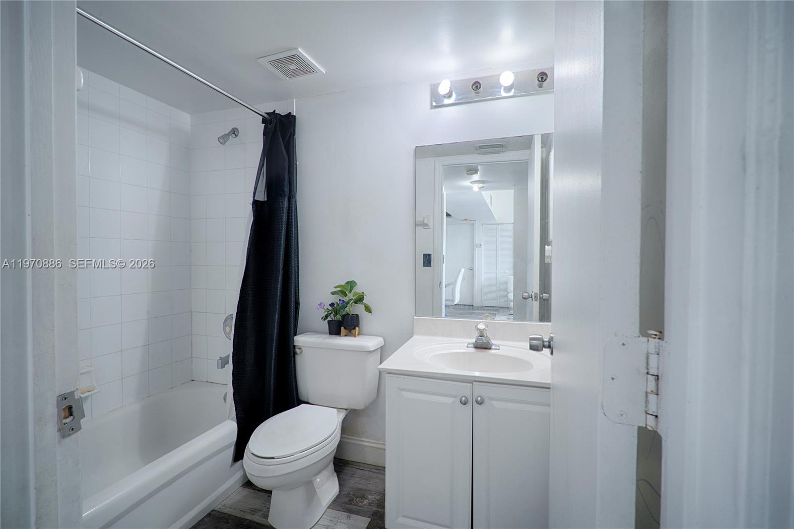 Sheridan Ocean Club Condo - Residential