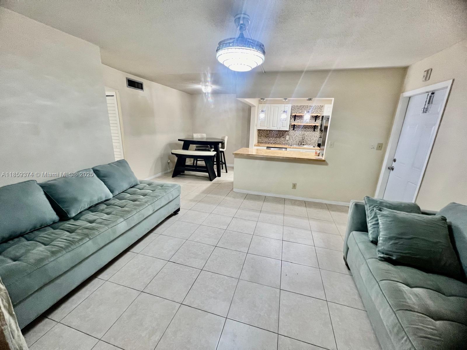 EDGEWOOD GREENS CONDO - Residential