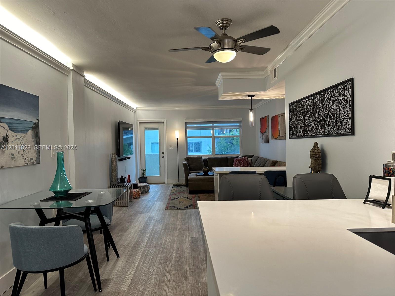 APOLLO CONDO - Residential