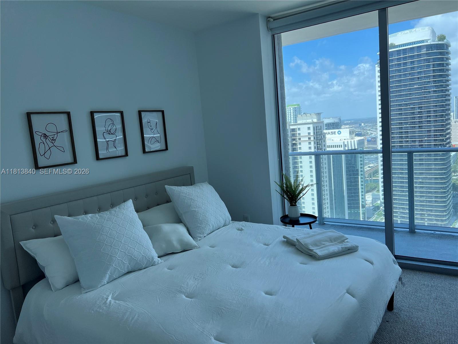 1100 MILLECENTO RESIDENCE - Residential