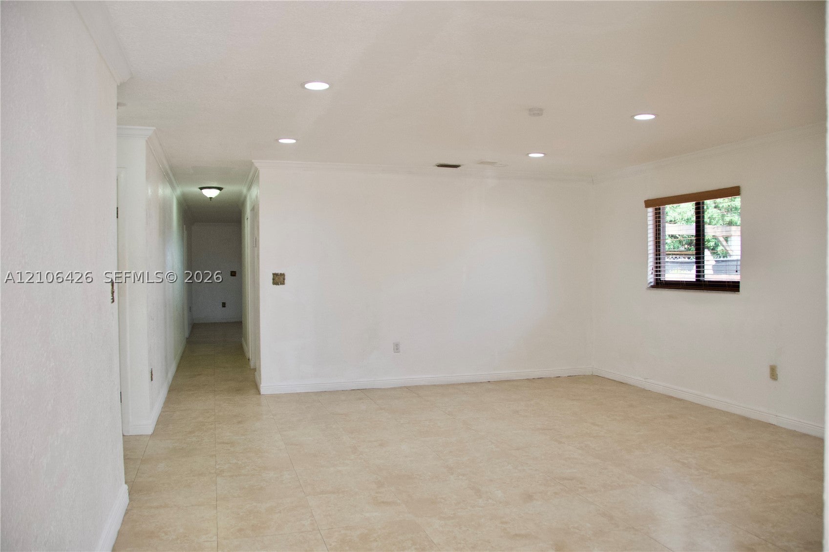 75 W 50th St