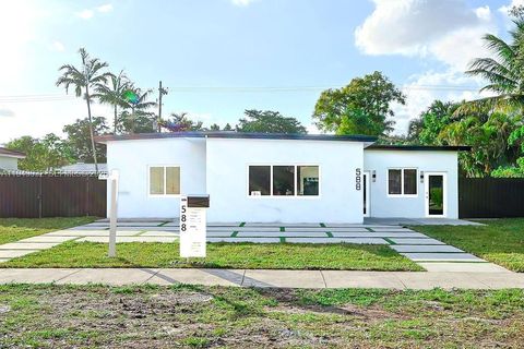 Photo of 588 Palmetto Dr, Miami Springs, FL 33166 (MLS # A11943032)
