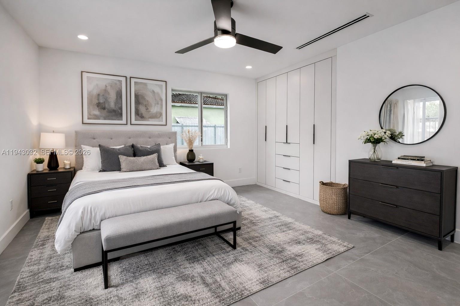 COUNTRY CLUB ESTATES SEC - Residential