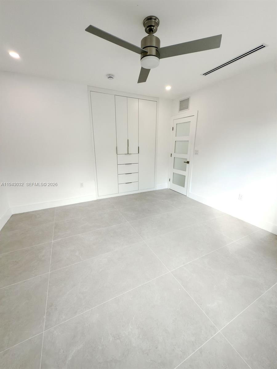 COUNTRY CLUB ESTATES SEC - Residential