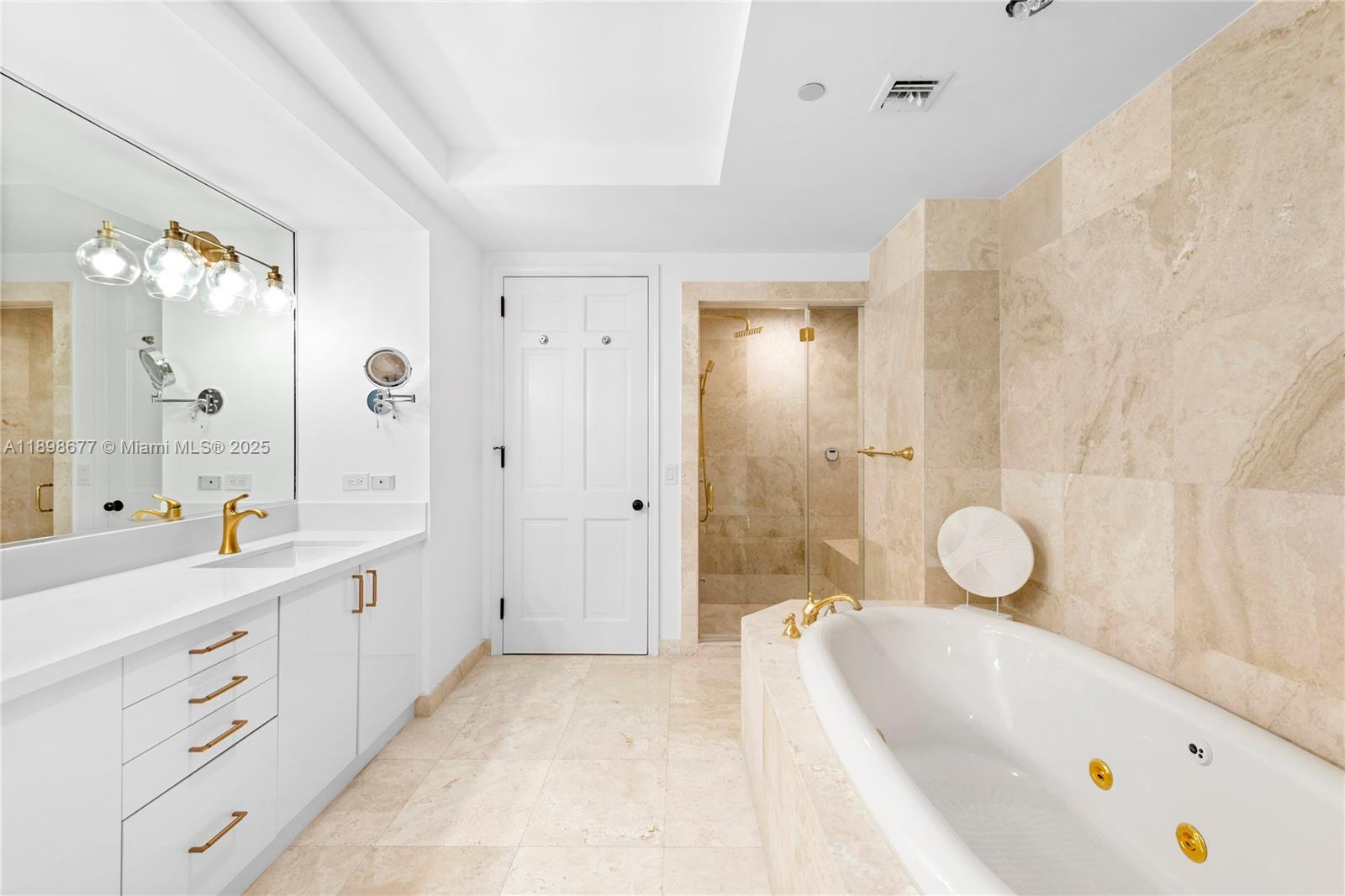 7600 OCEANSIDE AT FISHER - Residential