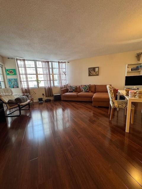 2750 NE 183rd St 1012