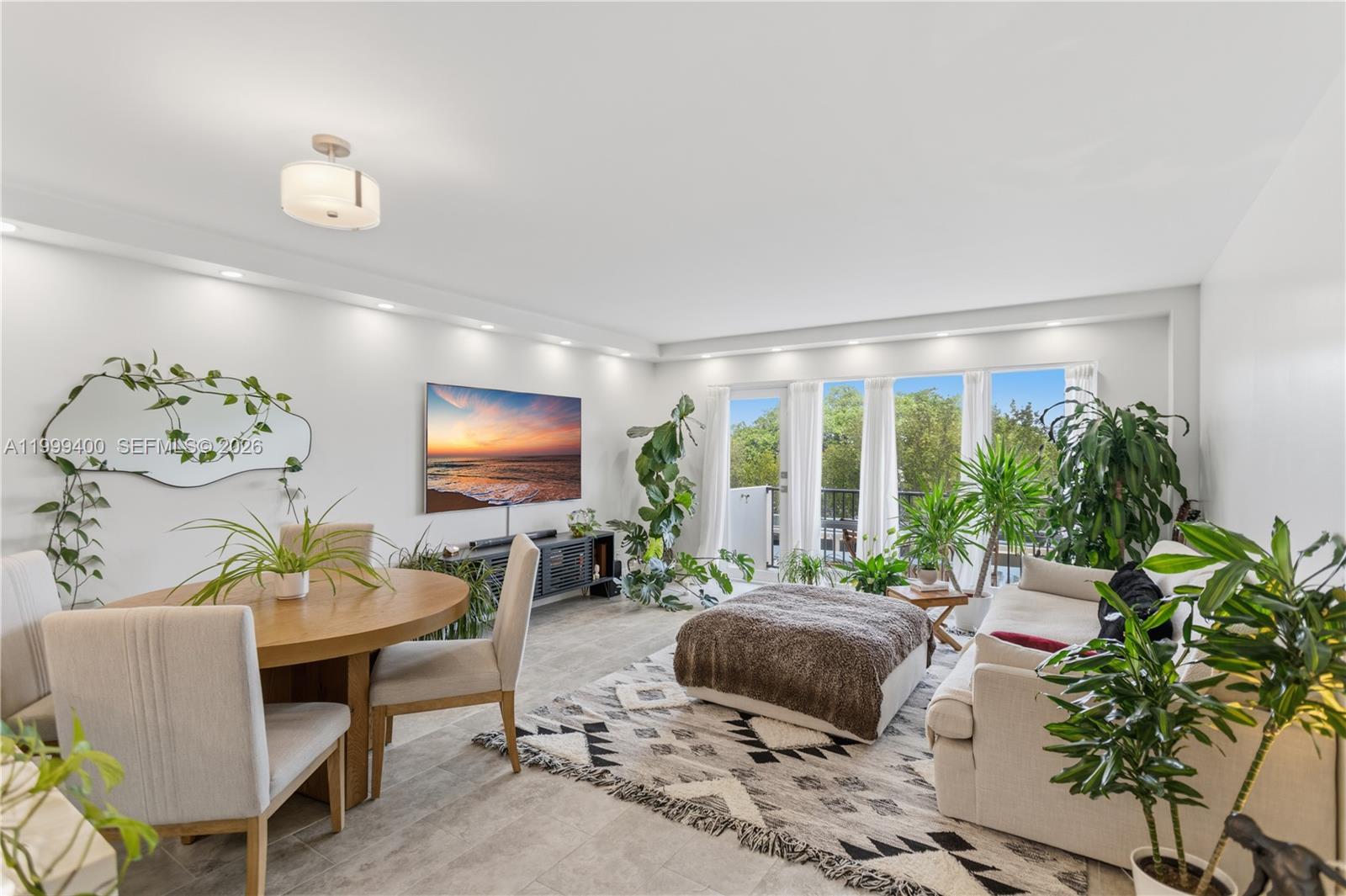 ESSEX TOWER CONDO - Residential