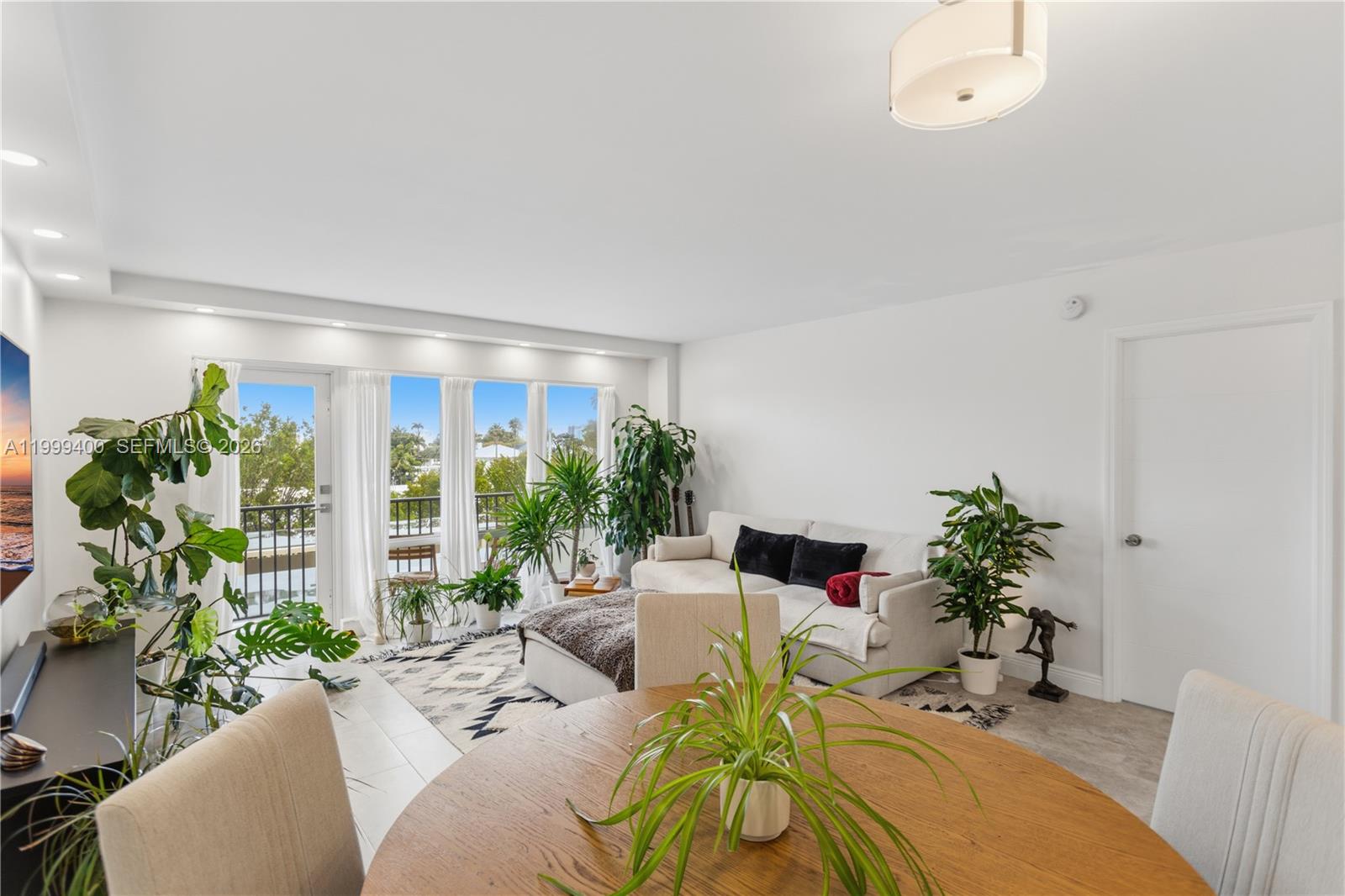 ESSEX TOWER CONDO - Residential