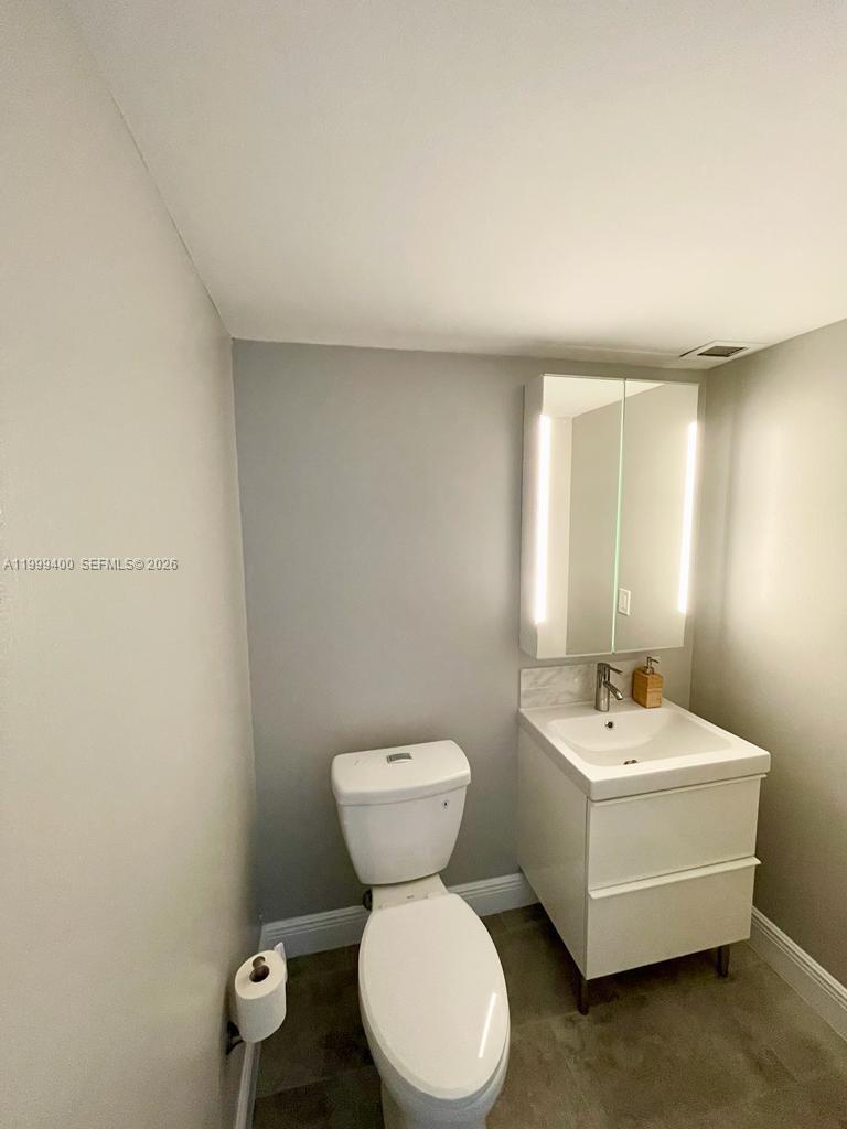 ESSEX TOWER CONDO - Residential