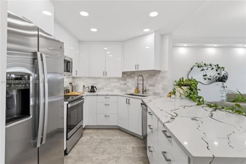 340 Sunset Dr 407 Fort Lauderdale FL 33301