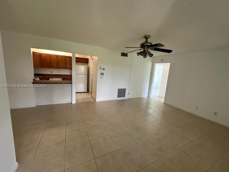 PINE RIDGE AT HAVERHILL C - Residential Lease