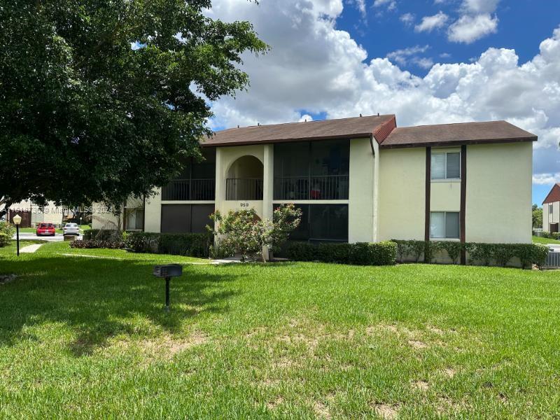PINE RIDGE AT HAVERHILL C - Residential Lease