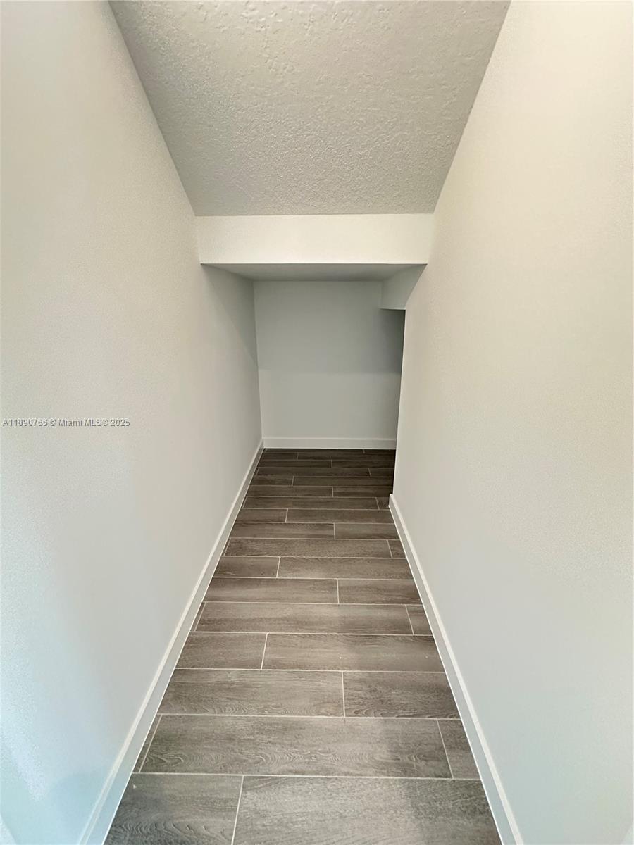 FOREST - Residential Lease