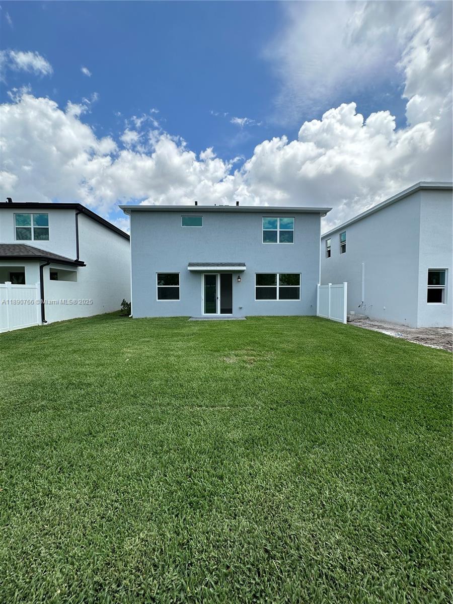 FOREST - Residential Lease