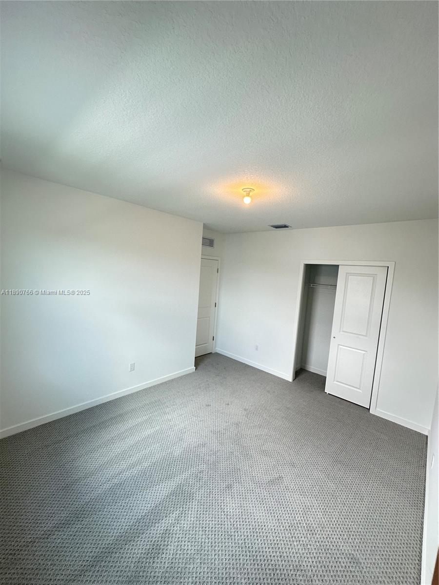 FOREST - Residential Lease