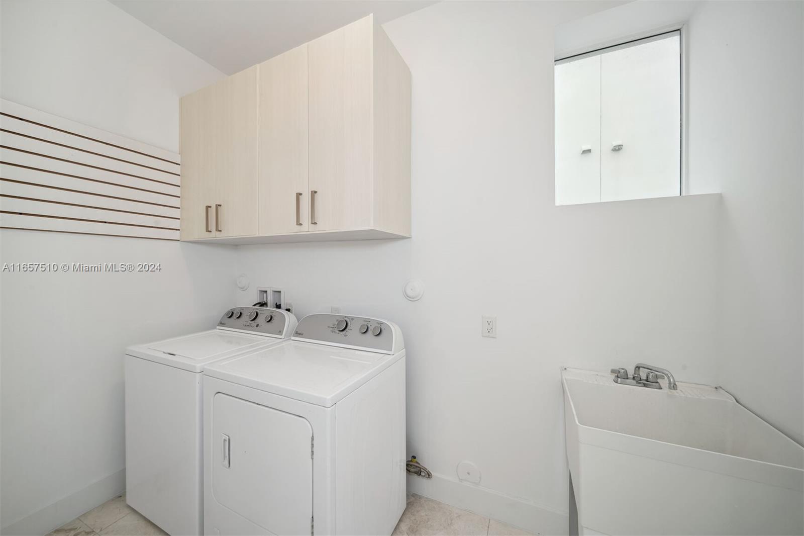 DORAL COMMONS RESIDENTIAL - Residential