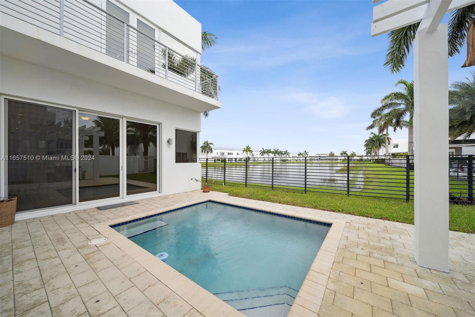 DORAL COMMONS RESIDENTIAL - Residential