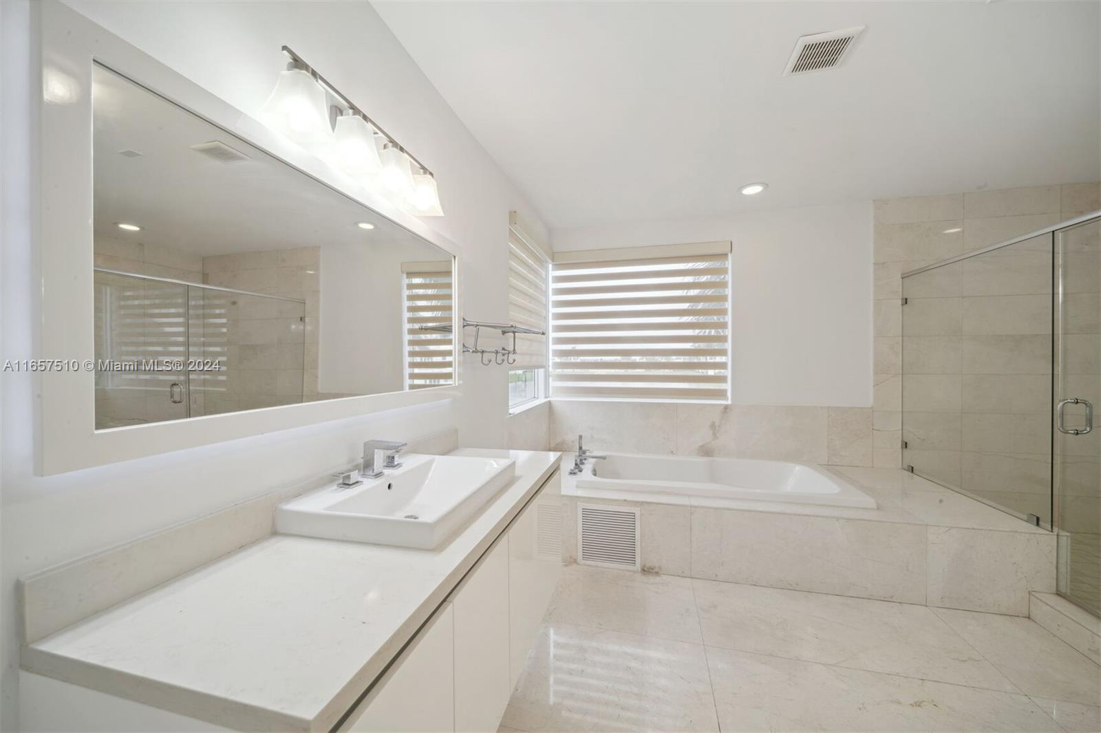 DORAL COMMONS RESIDENTIAL - Residential