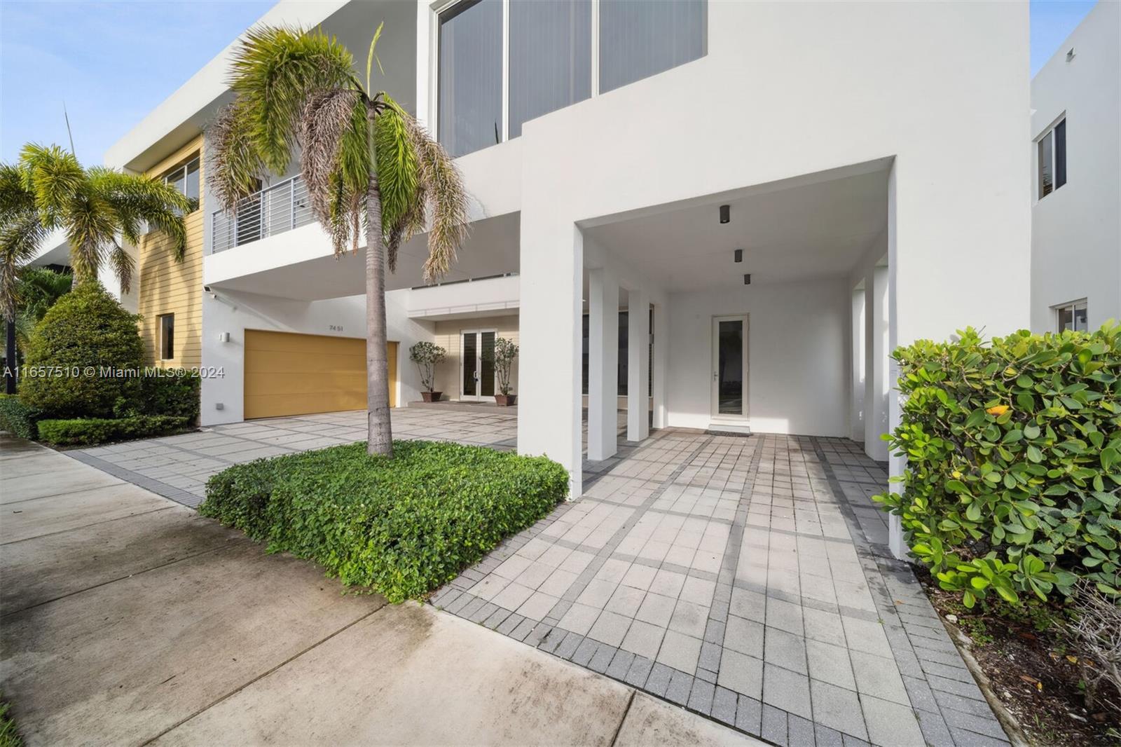 DORAL COMMONS RESIDENTIAL - Residential