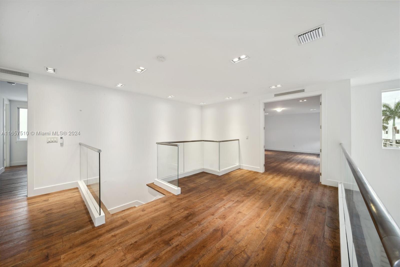 DORAL COMMONS RESIDENTIAL - Residential