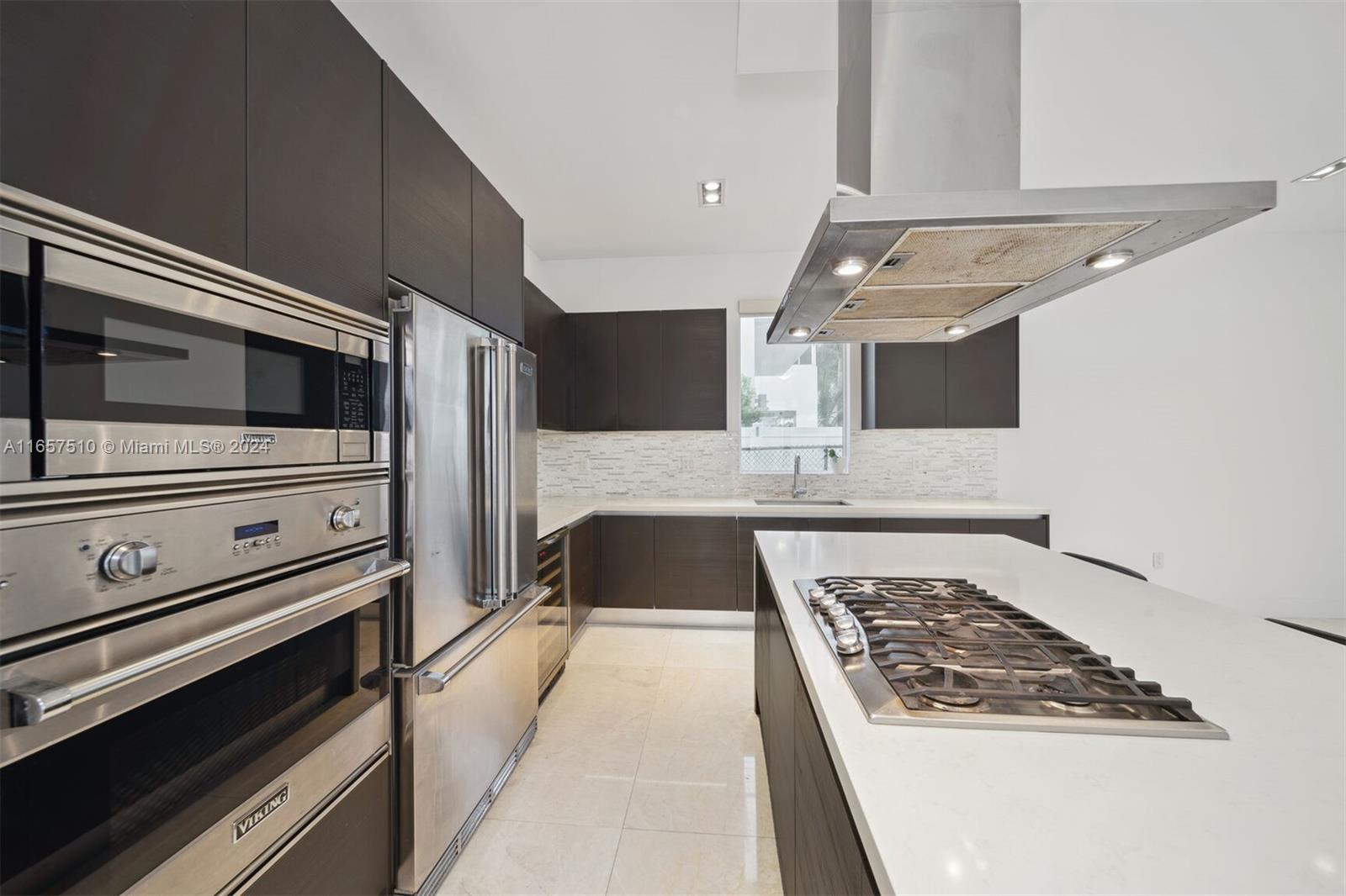 DORAL COMMONS RESIDENTIAL - Residential